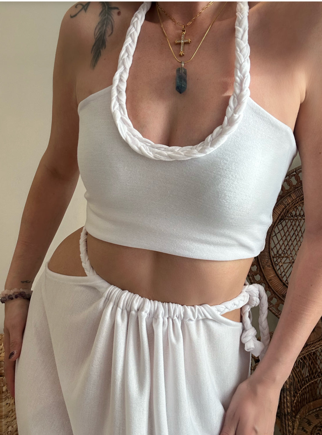 NIAH PLAIT HALTER TOP