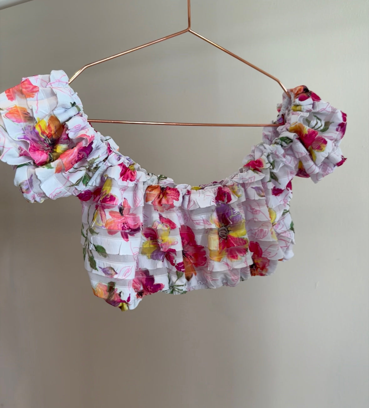 SUMMER FRILLS CROP TOP