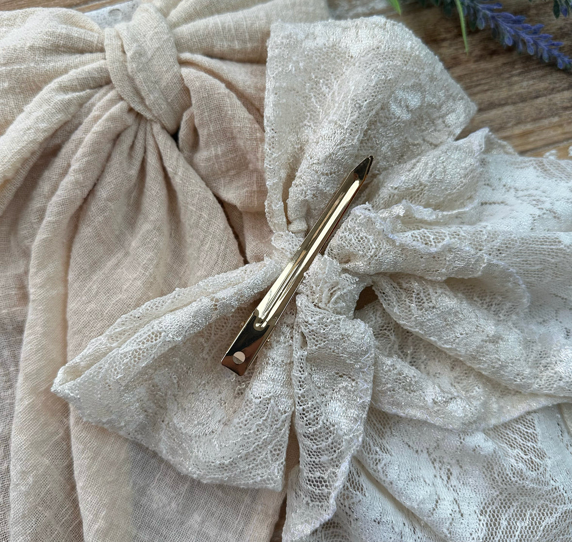 FLORENCE BOW CLIP