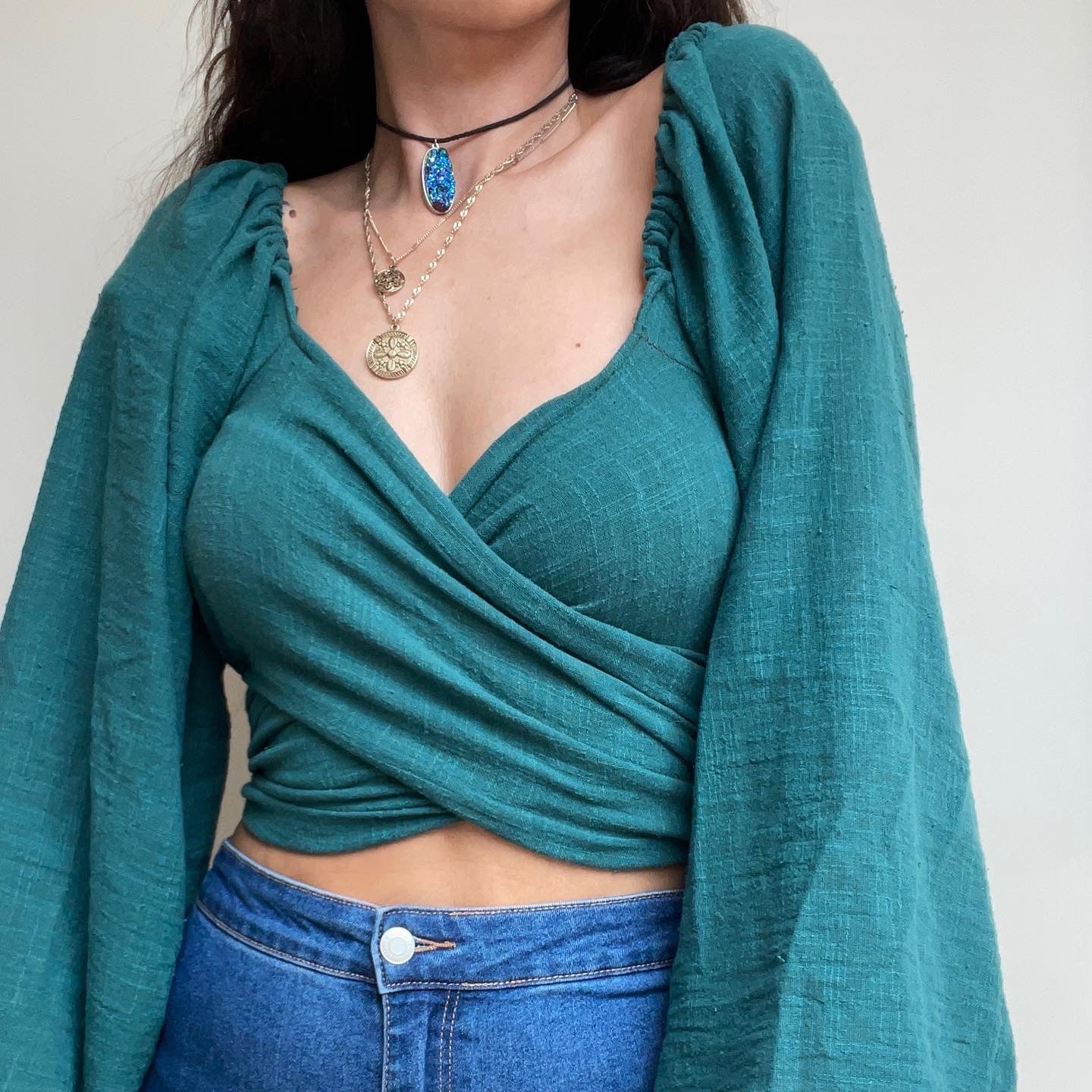JASMINE TIE CROP